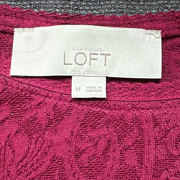 Loft Medium Berry Pink Paisley Print Top Size Medium - Picture 4 of 5